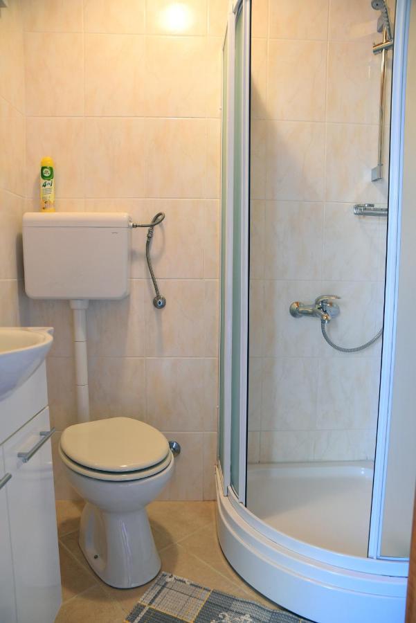 Apartment Anamarija วาลุน ภายนอก รูปภาพ