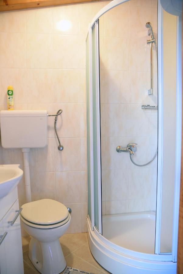 Apartment Anamarija วาลุน ภายนอก รูปภาพ