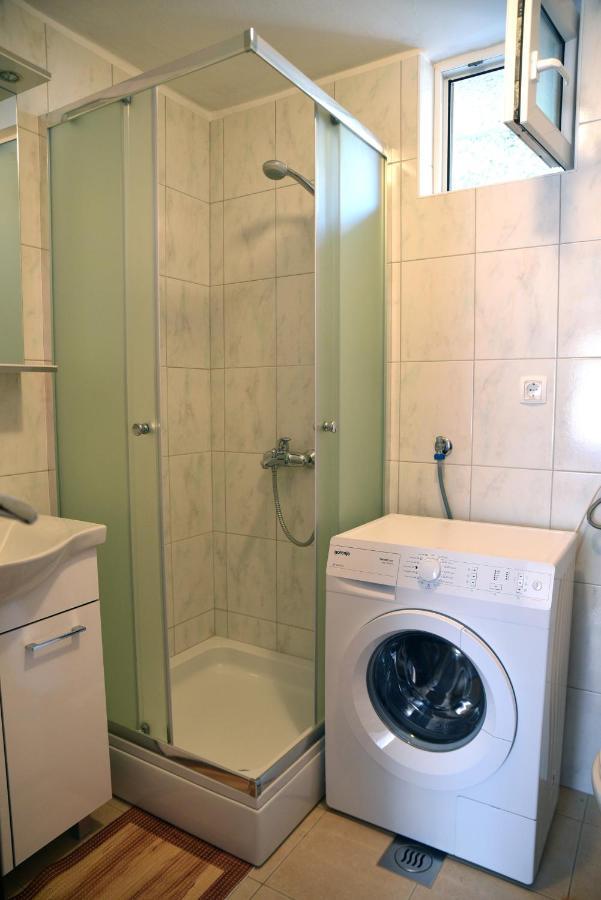 Apartment Anamarija วาลุน ภายนอก รูปภาพ