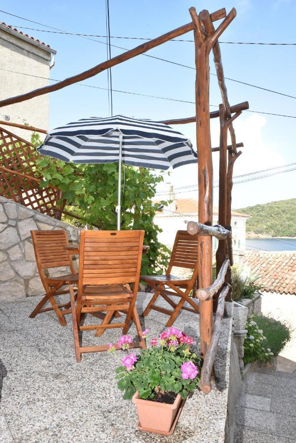 Apartment Anamarija วาลุน ภายนอก รูปภาพ